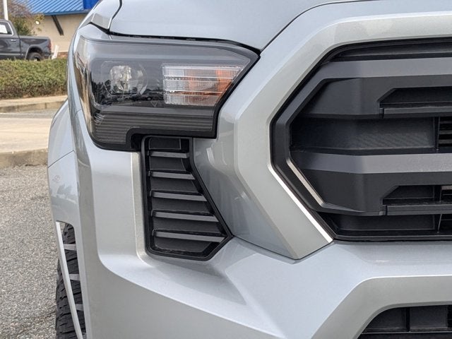 2026 Toyota Tacoma 4WD SR5