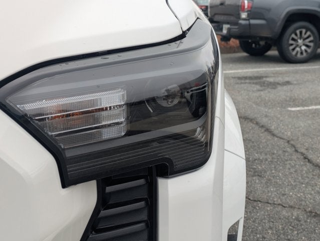 2026 Toyota Tacoma 2WD SR5