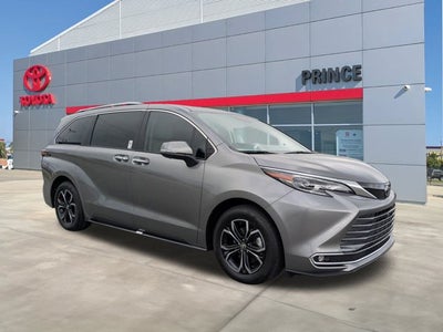 2026 Toyota Sienna Platinum
