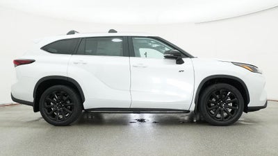 2026 Toyota Highlander XLE