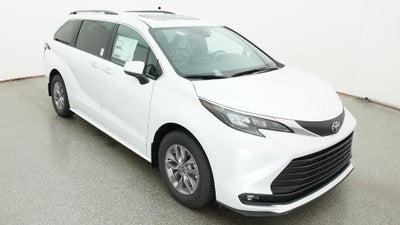 2026 Toyota Sienna XLE