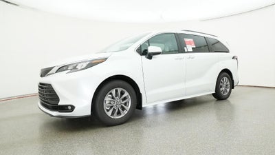 2026 Toyota Sienna XLE