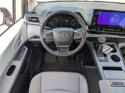 2026 Toyota Sienna XLE