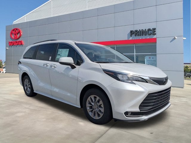 2026 Toyota Sienna XLE