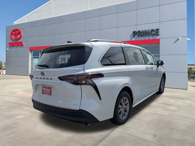 2026 Toyota Sienna XLE