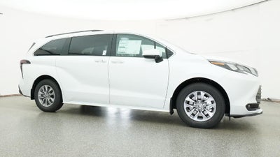 2026 Toyota Sienna XLE