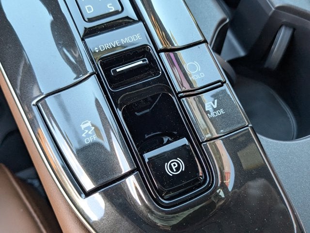 2026 Toyota Crown Signia Limited