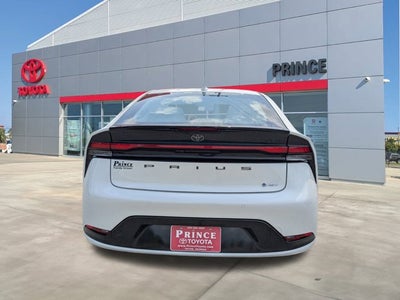 2025 Toyota Prius XLE