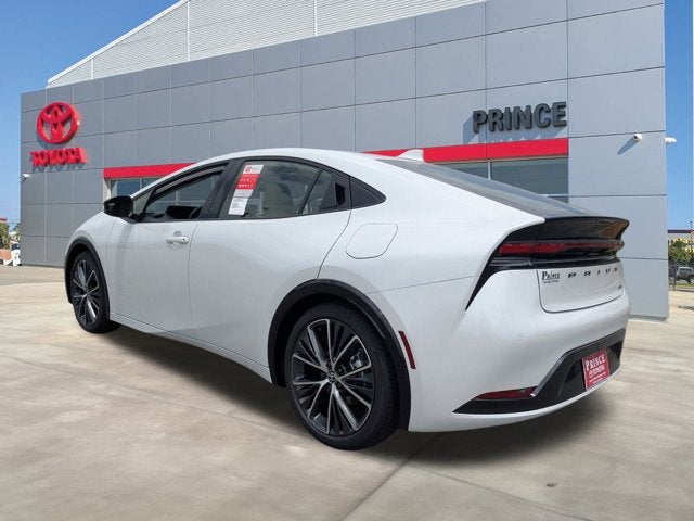 2025 Toyota Prius XLE