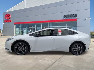 2025 Toyota Prius XLE