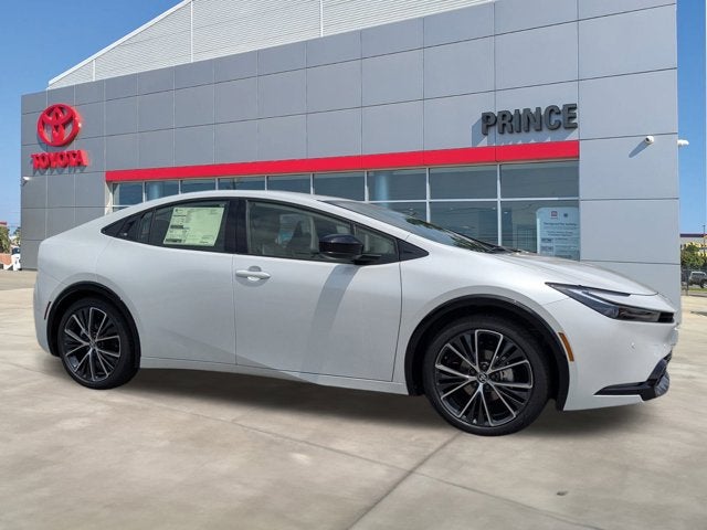 2025 Toyota Prius XLE