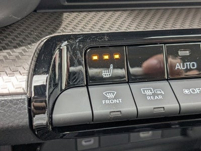 2025 Toyota Prius XLE