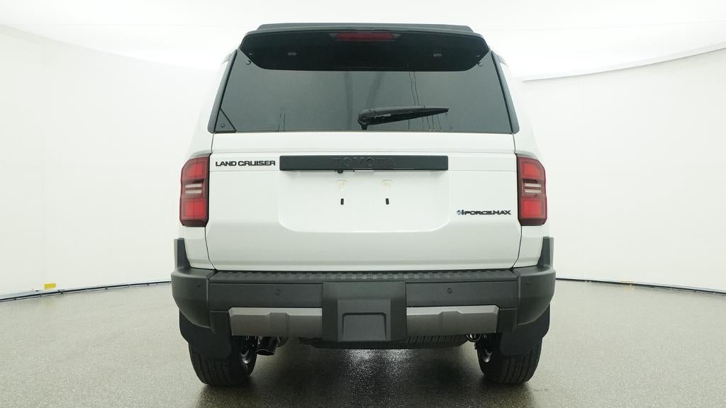 2027 Toyota Land Cruiser Base