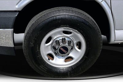 2022 GMC Savana Passenger 3500 LS