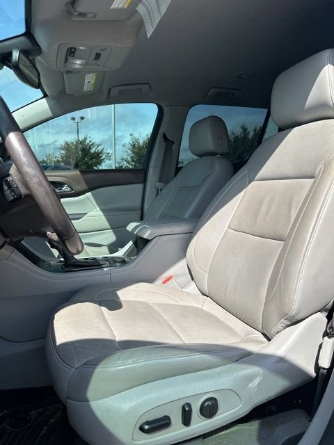 2017 GMC Acadia SLT