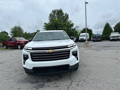 2024 Chevrolet Traverse LT