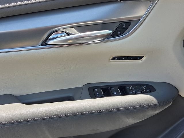 2021 Cadillac XT5 FWD Premium Luxury