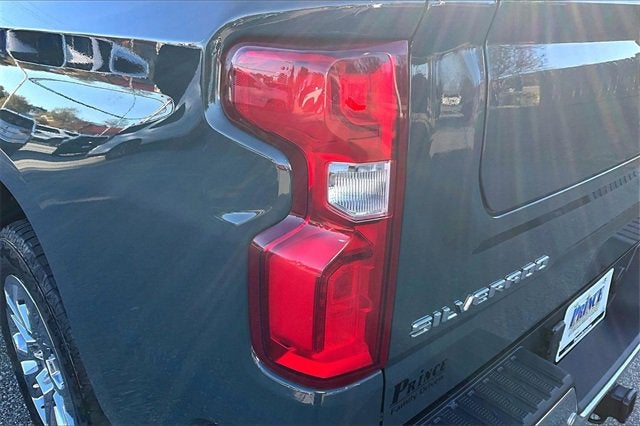 2025 Chevrolet Silverado 1500 LTZ