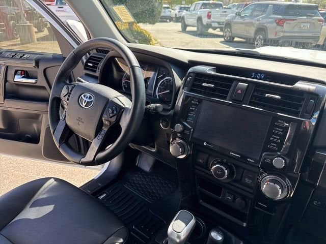 2024 Toyota 4Runner TRD Off Road