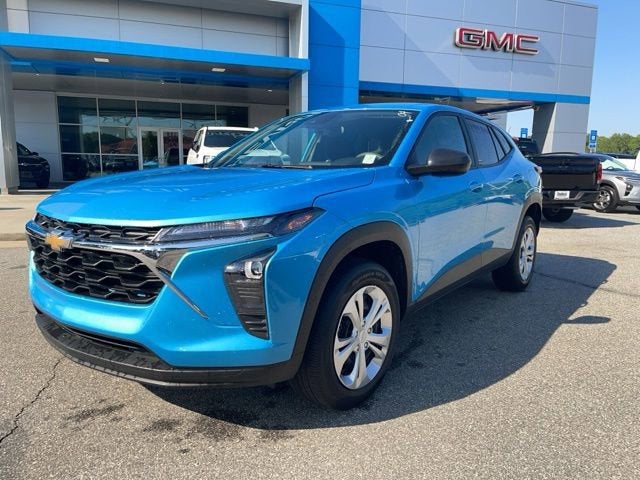 2025 Chevrolet Trax LS