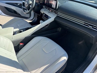 2023 Hyundai Elantra Hybrid Limited