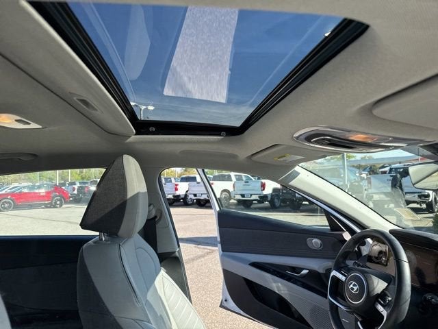 2023 Hyundai Elantra Hybrid Limited