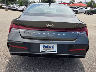 2025 Hyundai Elantra SEL Convenience