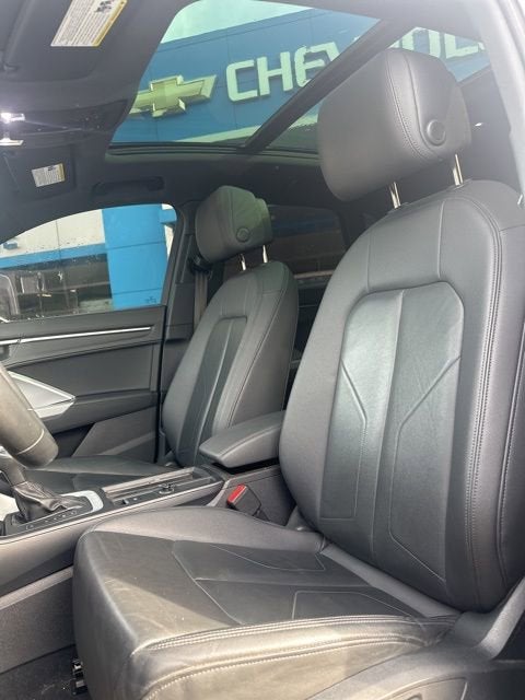 2023 Audi Q3 S line Premium
