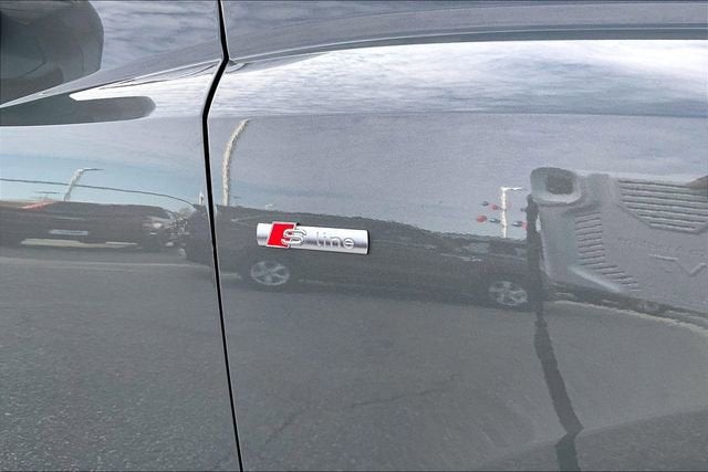 2020 Audi Q3 S line Premium Plus