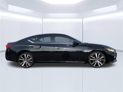 2020 Nissan Altima 2.0 Platinum