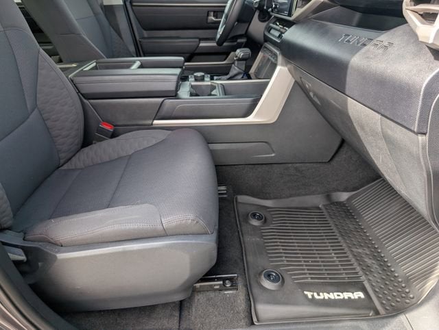 2023 Toyota Tundra 4WD SR5