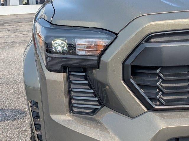 2026 Toyota Tacoma 4WD SR5