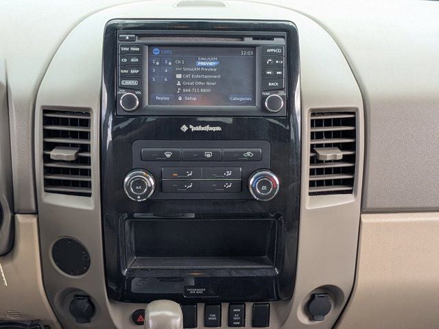 2015 Nissan Titan SV