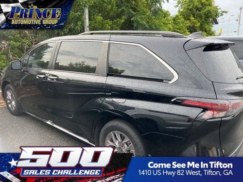 2024 Toyota Sienna XLE 8 Passenger