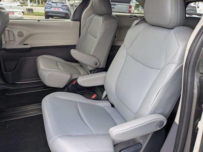 2024 Toyota Sienna XLE 8 Passenger
