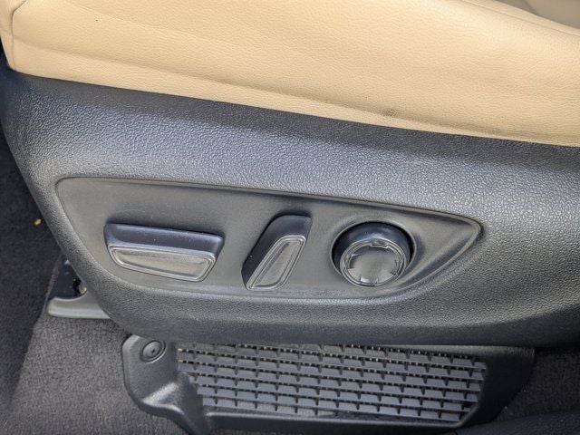 2024 Toyota Sienna XLE 8 Passenger