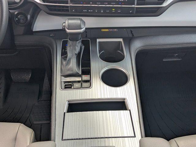 2025 Toyota Sienna XLE 8 Passenger