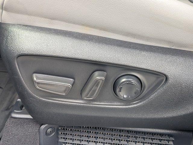 2025 Toyota Sienna XLE 8 Passenger