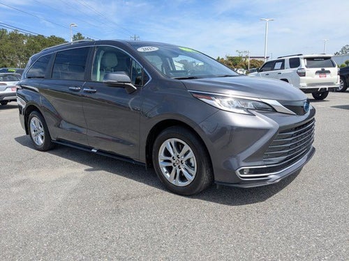 2025 Toyota Sienna Limited 7 Passenger