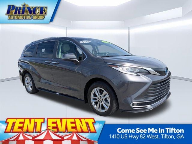 2025 Toyota Sienna Limited 7 Passenger