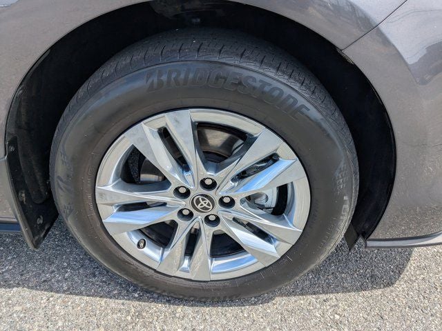 2025 Toyota Sienna Limited 7 Passenger