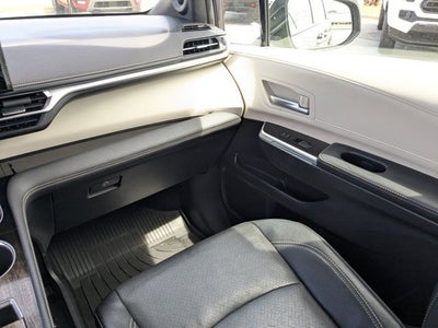 2025 Toyota Sienna Limited 7 Passenger