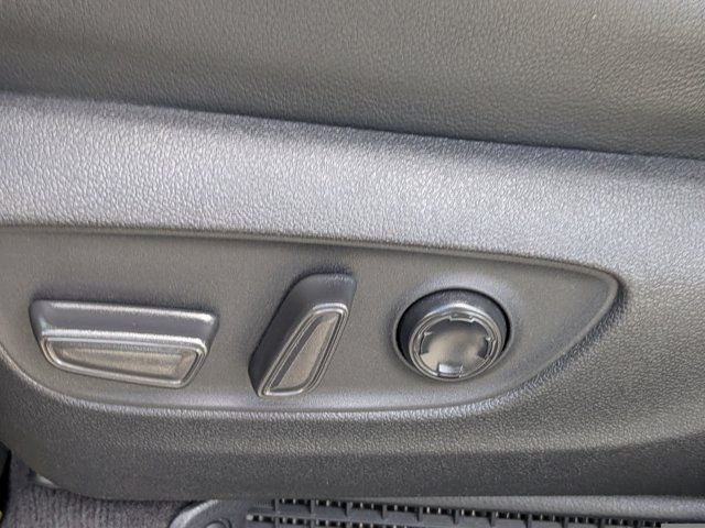 2025 Toyota Sienna Limited 7 Passenger