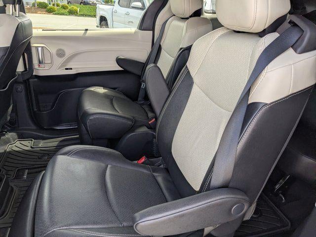 2025 Toyota Sienna Limited 7 Passenger