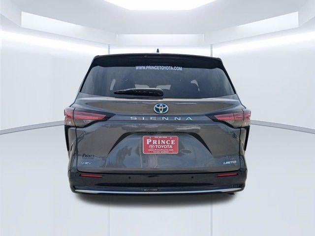 2025 Toyota Sienna Limited 7 Passenger