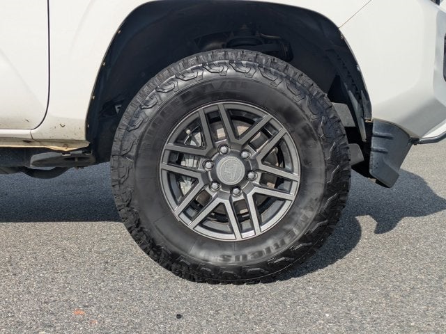 2017 Toyota Tacoma SR