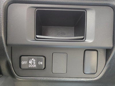 2017 Toyota Tacoma SR