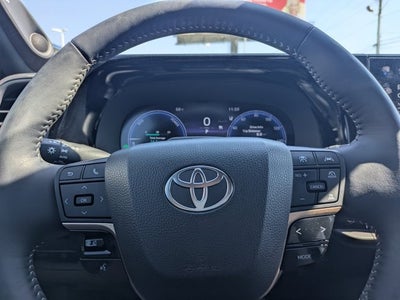 2025 Toyota Crown Signia Limited