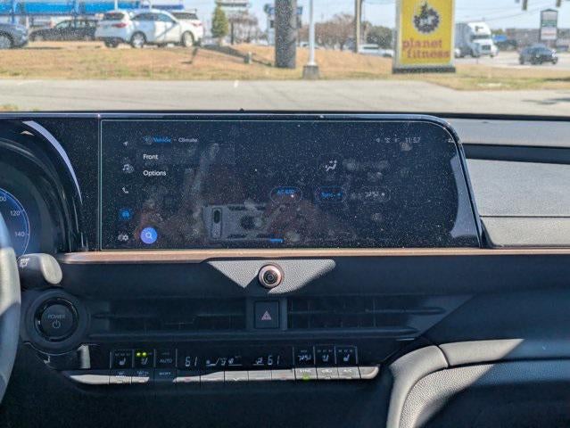 2025 Toyota Crown Signia Limited