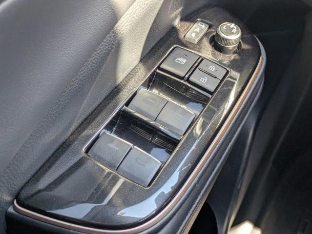 2025 Toyota Crown Signia Limited